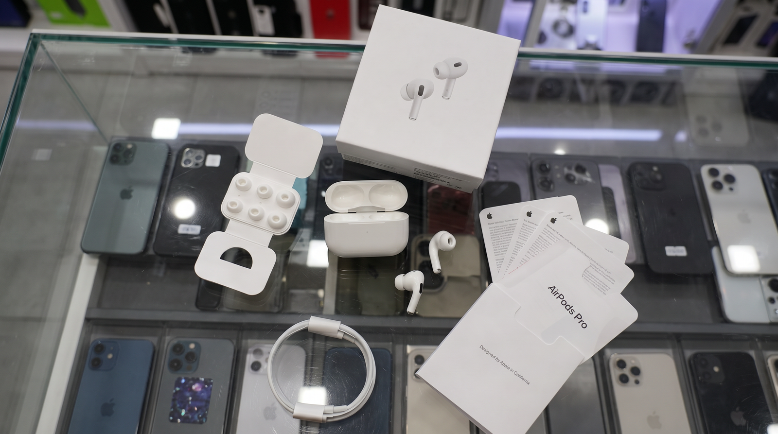 AirPods Pro 2 bežične slušalice za iPhone 17/16 GARANCIJA slika 4
