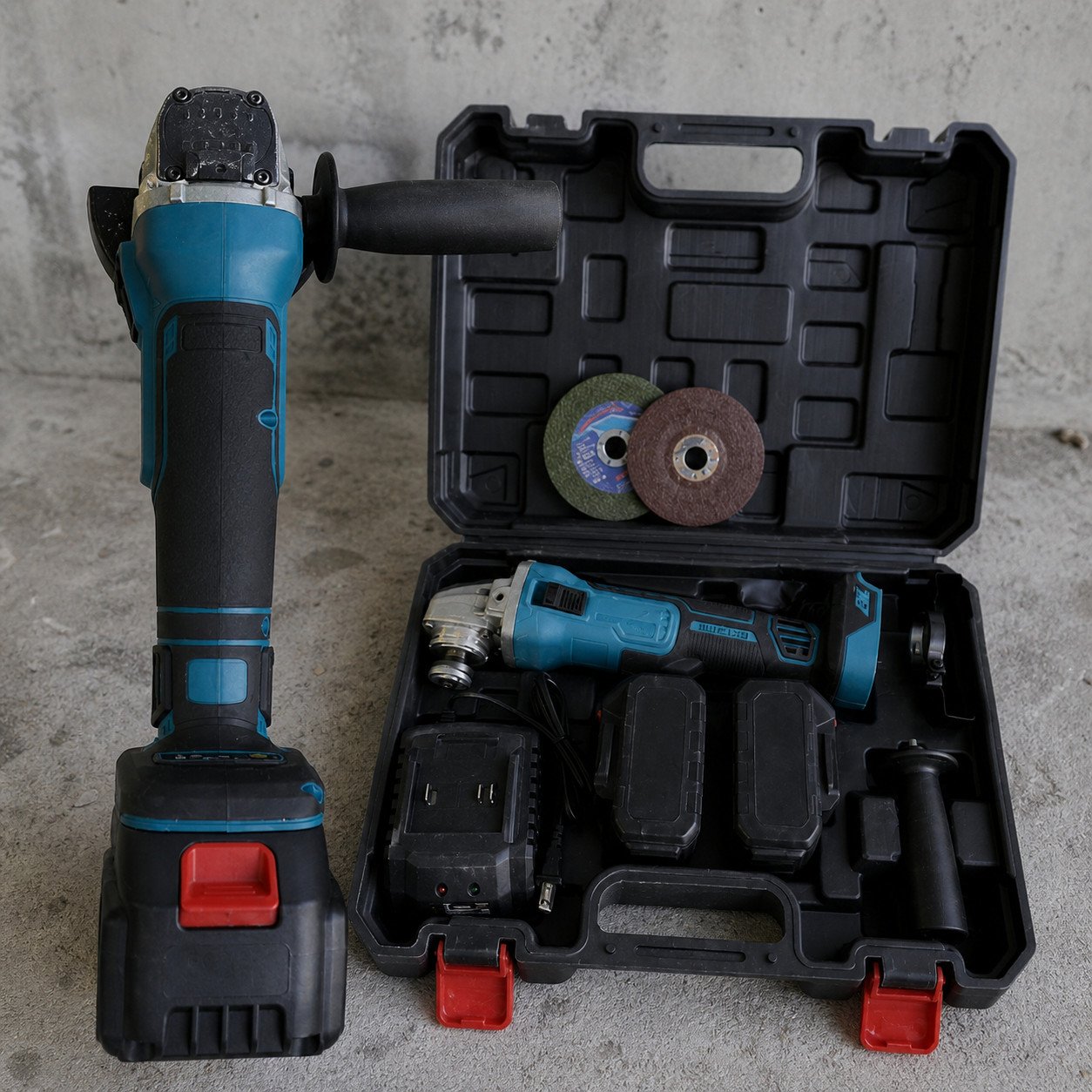 Aku brusilica 98V|  2 Baterij sa punjačem i koferom | Makita slika 2